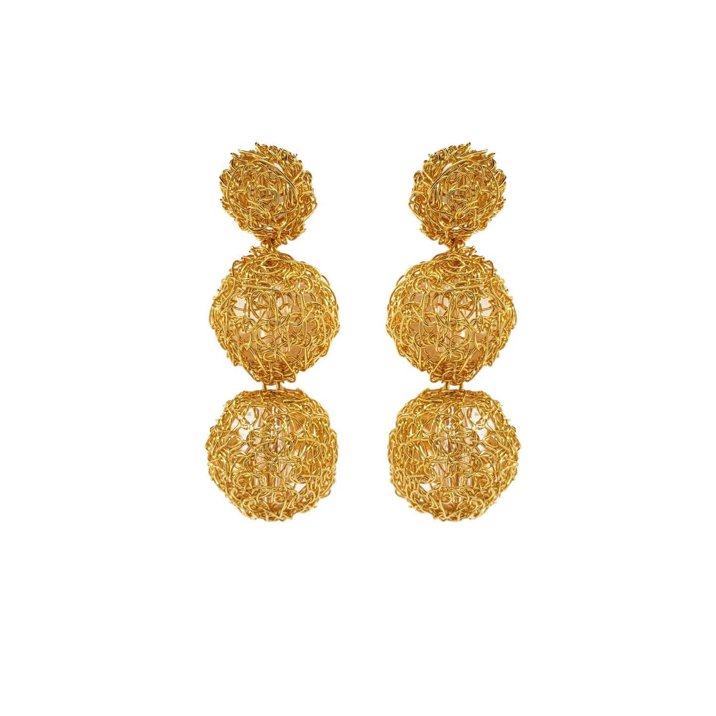 Brinco de Crochê Clássico Dourado