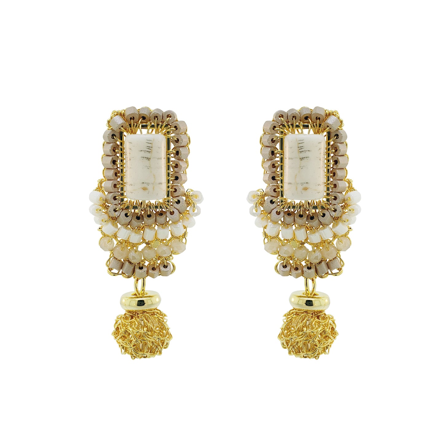 Brinco de Crochê Nara Dangle Essence Perola