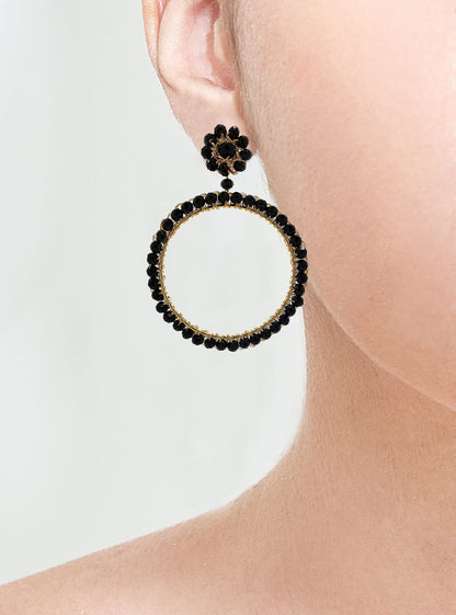 Brinco de Crochê Argola de Cristal Médio Preto