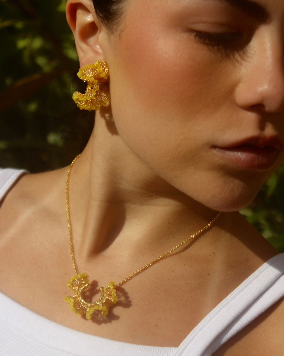 Brinco de Crochê Argola Jabot Pequeno Amarelo