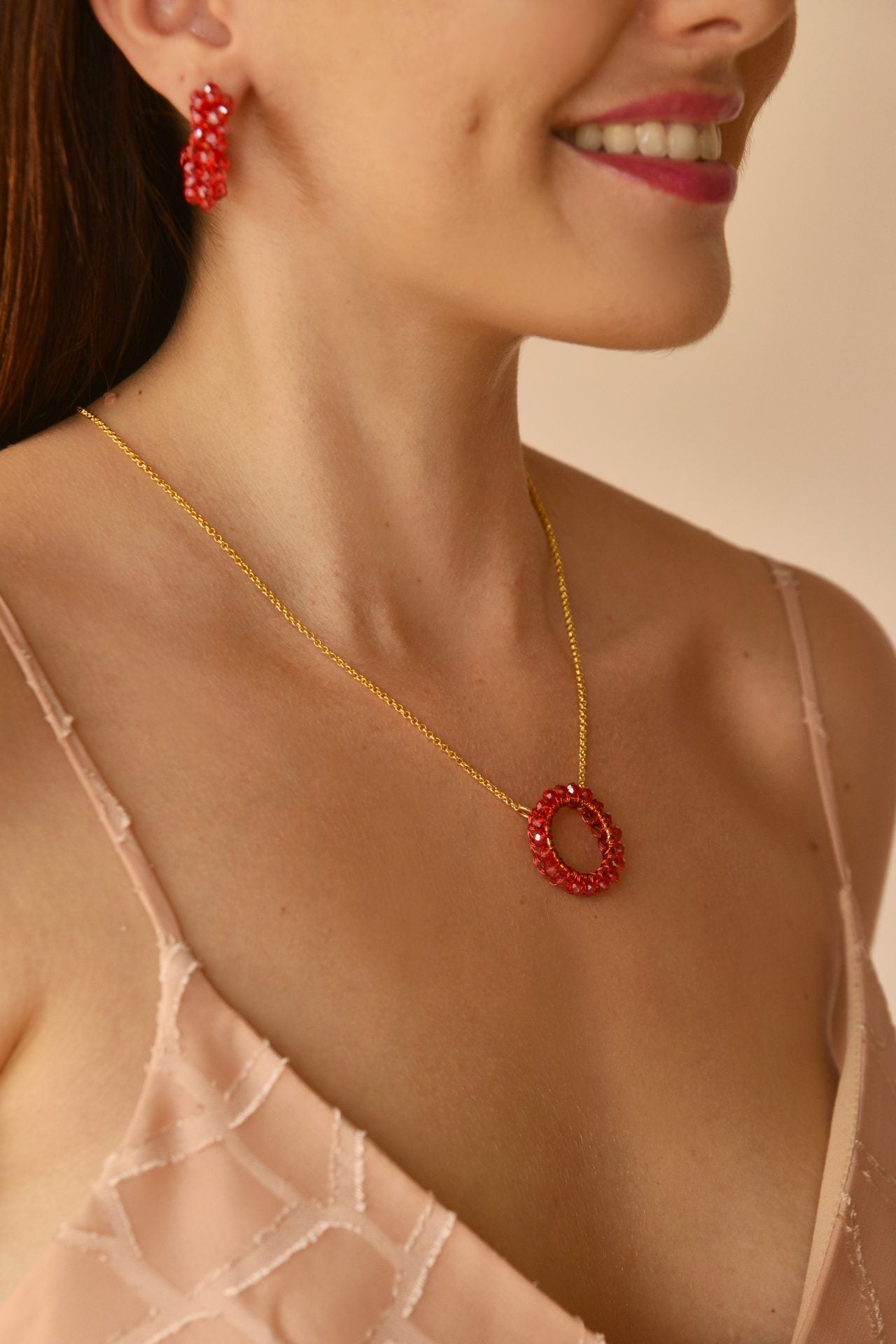 Colar de Crochê Esfera Vermelho