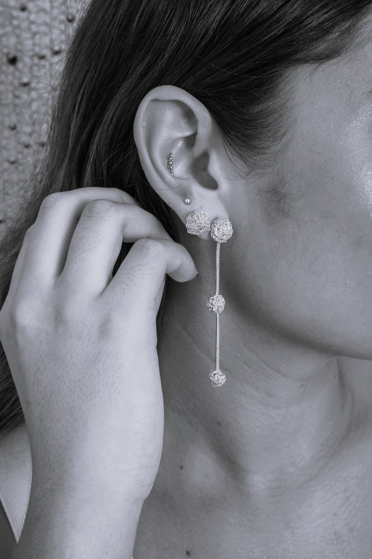 Brinco de Crochê Esferas Luxury Palladium