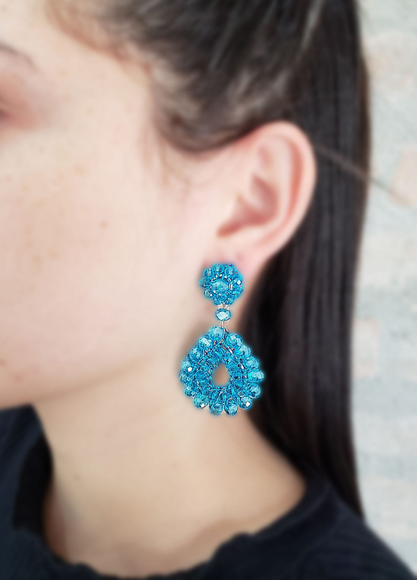 Brinco de Crochê Cristais Neon Blue