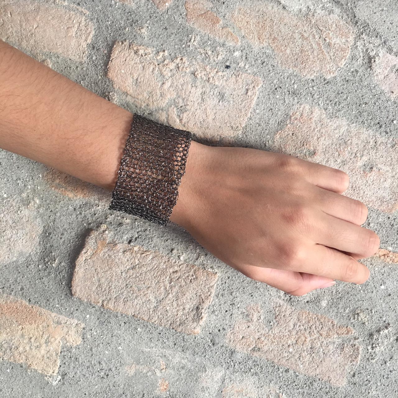 Bracelete de Crochê Ônix Fina