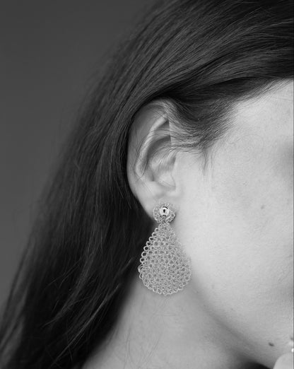 Brinco de Crochê Gota Pequena Palladium