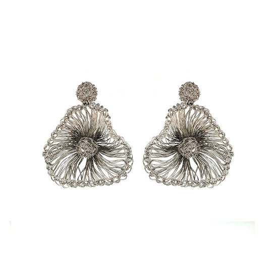 Brinco de Crochê Flor de Jabot Médio Palladium