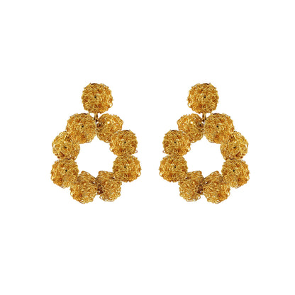 Brinco de Crochê Esfera Perfeita Dourado