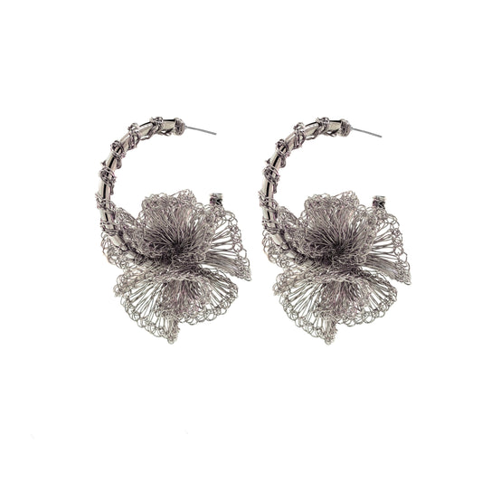 Brinco de Crochê Argola Flor Palladium