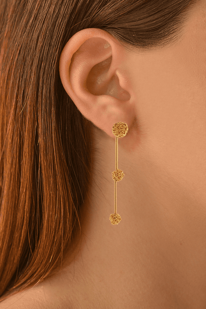 Brinco de Crochê Esferas Luxury Dourado