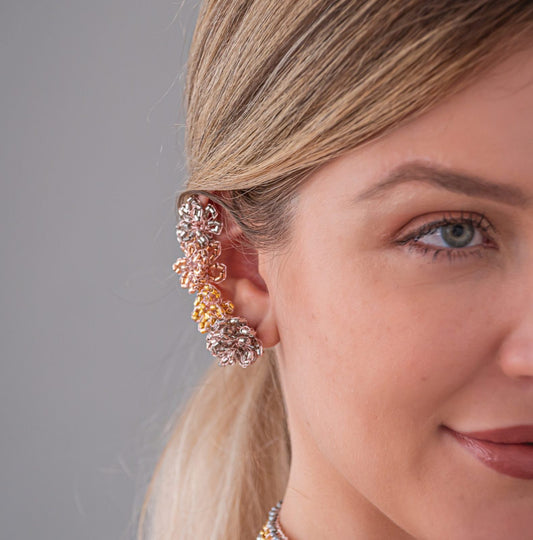 Brinco de Crochê Earcuff Flores Entrelaçados Trio Gold