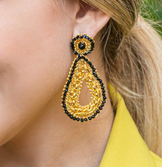 Brinco de Crochê Gota Correntes do Amor Entrelaçados Preto