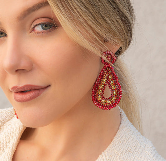 Brinco de Crochê Gota Correntes do Amor Entrelaçados Vermelho