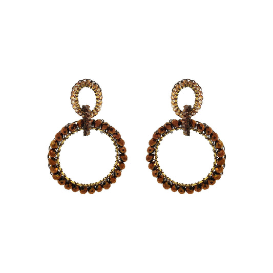Brincos tecidos com a técnica do crochê por artesãs brasileiras altamente qualificadas. Confeccionado com fio de cobre ou prata esmaltado. É uma joia leve e confortável. Fabricado com materiais hipoalergênicos e sem níquel. Esse brinco é tecido individualmente e carrega a impressão digital da artesã que o teceu, tornando sua joia única e deslumbrantes que durarão por toda a vida.