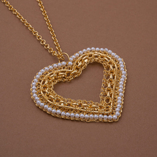 Colar de Crochê Coração Correntes do Amor Entrelaçados Pérola