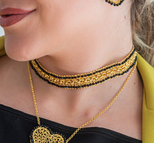 Colar de Crochê Correntes do Amor Entrelaçados Preto