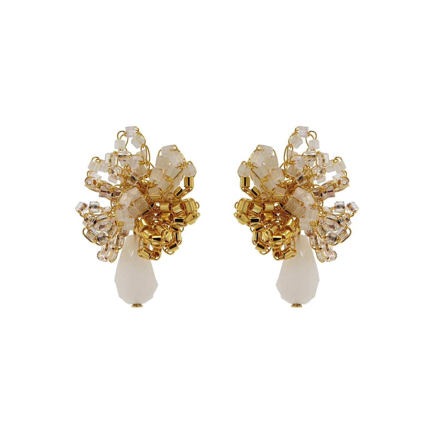 Brinco de Crochê Gota Branco Mystic Forest