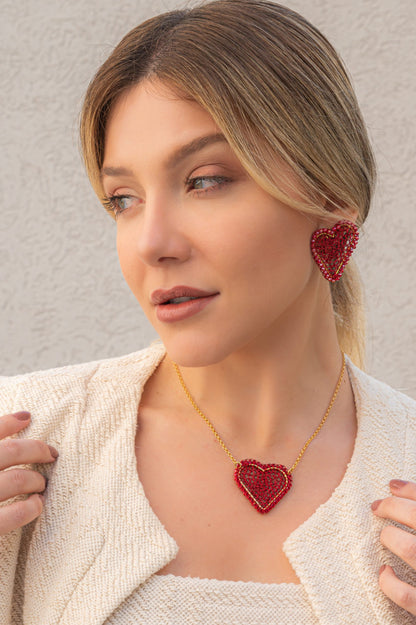 Brinco de Crochê Coração Preenchido Itálico Entrelaçados Vermelho