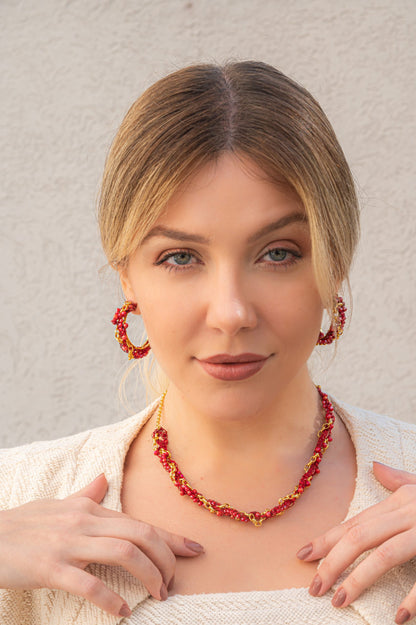 Colar de Crochê Entrelaçados Vermelho